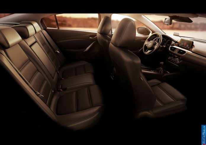 2015 Mazda 6 - фотография 22 из 48