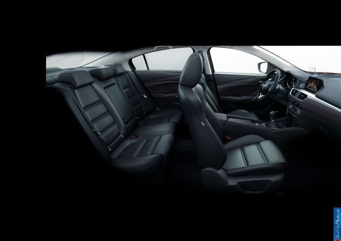 2015 Mazda 6 - фотография 26 из 48