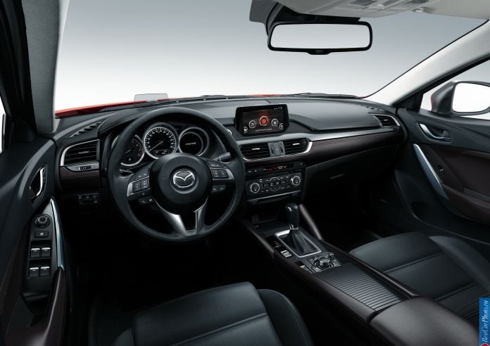 2015 Mazda 6 - фотография 28 из 48