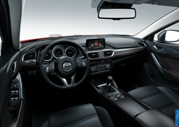 2015 Mazda 6 - фотография 29 из 48