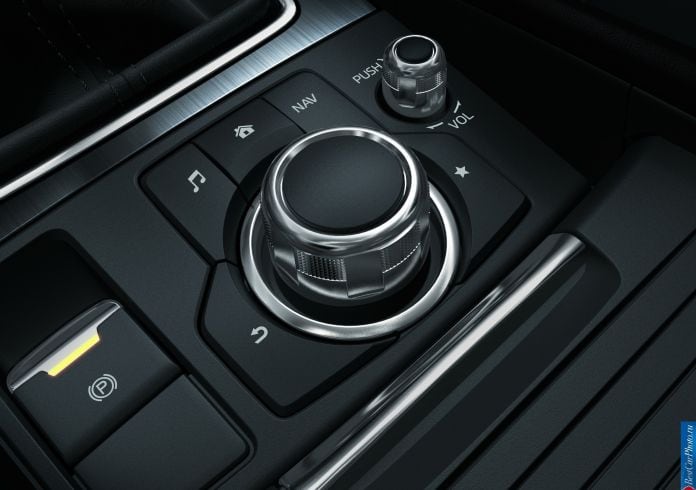 2015 Mazda 6 - фотография 35 из 48