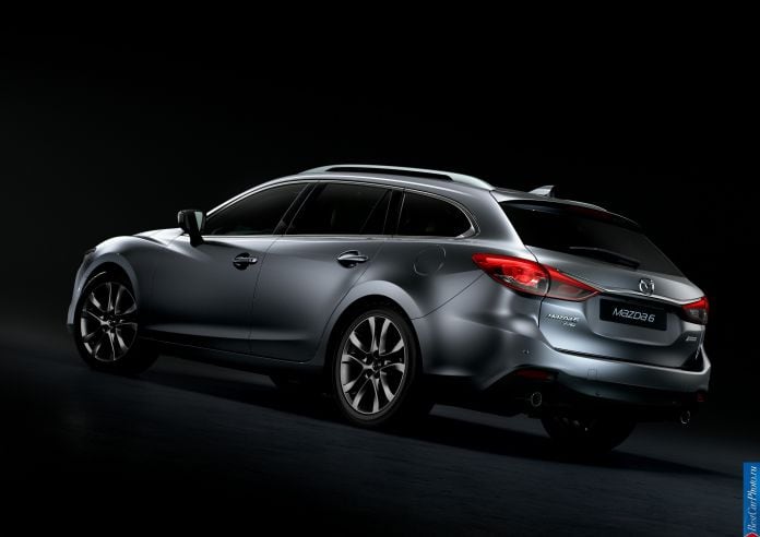 2015 Mazda 6 Wagon - фотография 13 из 37