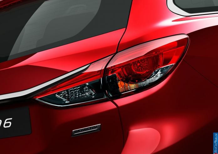 2015 Mazda 6 Wagon - фотография 15 из 37