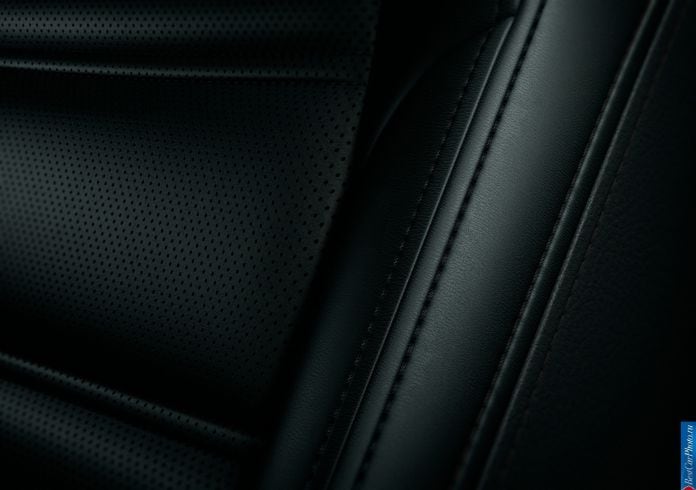 2015 Mazda 6 Wagon - фотография 30 из 37