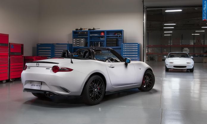 2015 Mazda MX-5 Accessories Design Concept - фотография 2 из 9