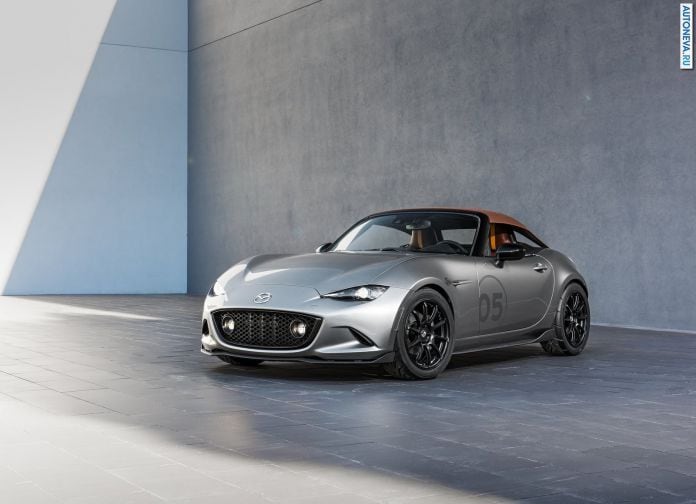 2015 Mazda MX-5 Spyder Concept - фотография 1 из 14