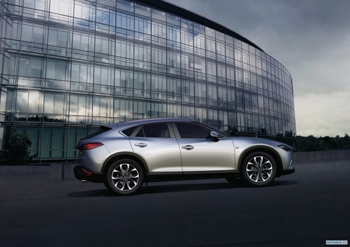 2017 Mazda CX-4 - фотография 18 из 26