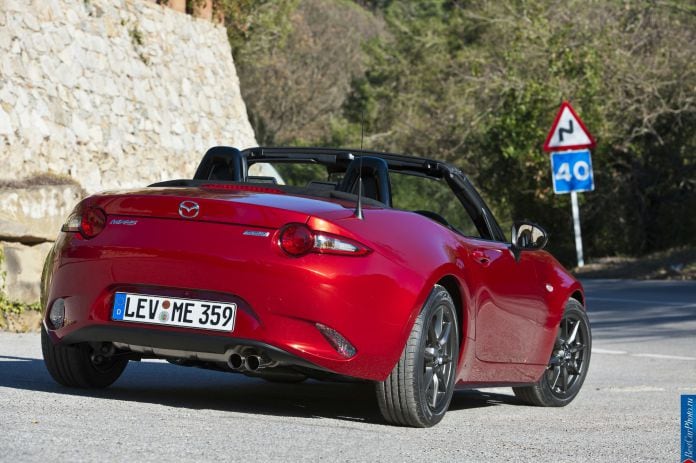 2016 Mazda MX-5 - фотография 3 из 80