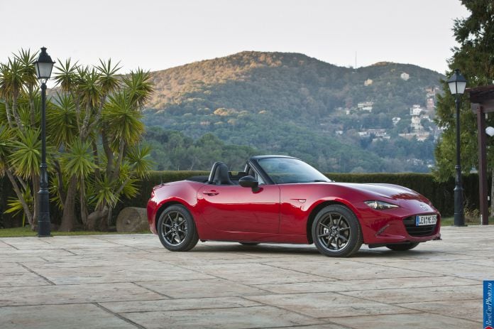 2016 Mazda MX-5 - фотография 6 из 80