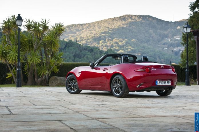 2016 Mazda MX-5 - фотография 7 из 80