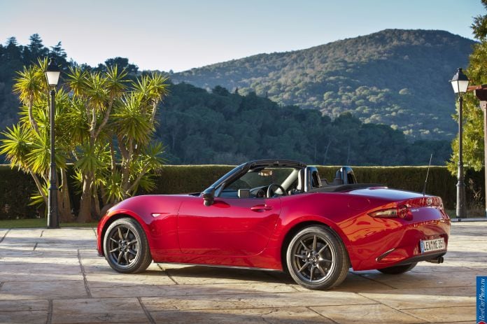 2016 Mazda MX-5 - фотография 8 из 80