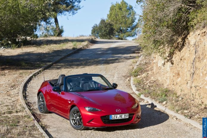 2016 Mazda MX-5 - фотография 10 из 80