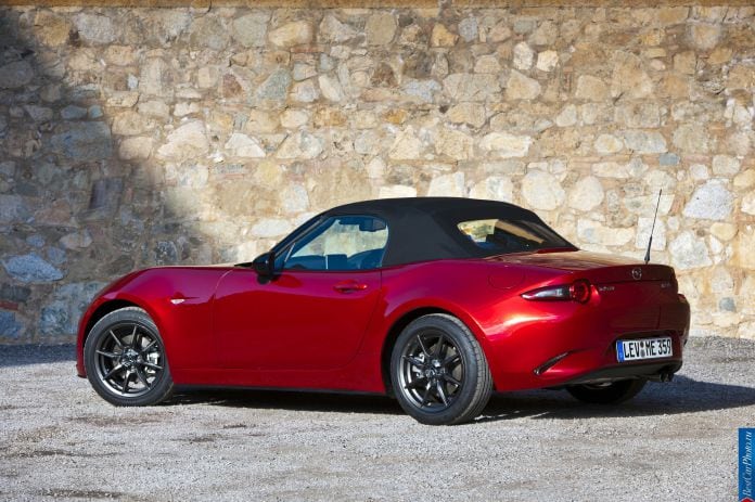 2016 Mazda MX-5 - фотография 12 из 80