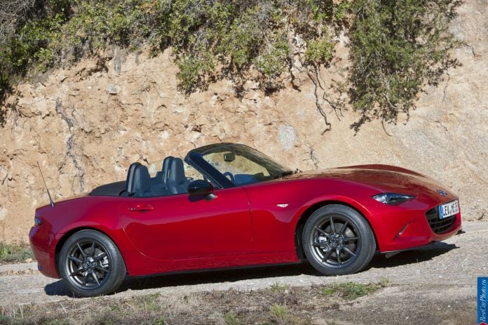 2016 Mazda MX-5 - фотография 13 из 80