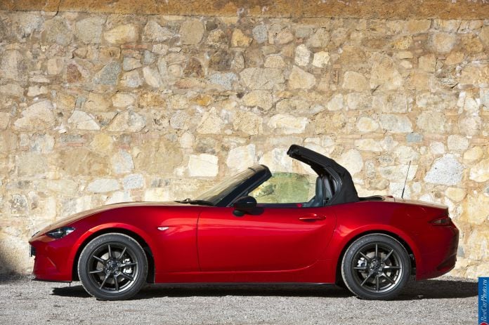 2016 Mazda MX-5 - фотография 16 из 80