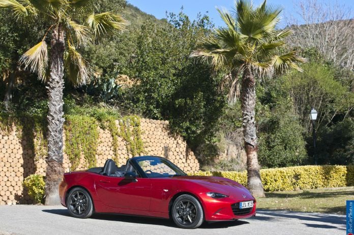 2016 Mazda MX-5 - фотография 24 из 80