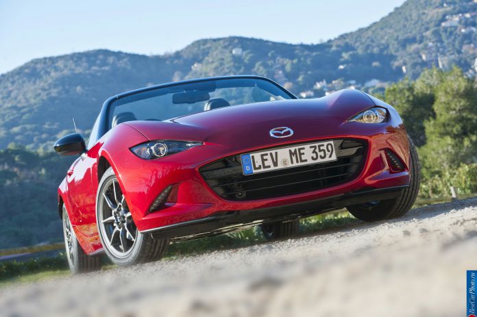 2016 Mazda MX-5 - фотография 29 из 80