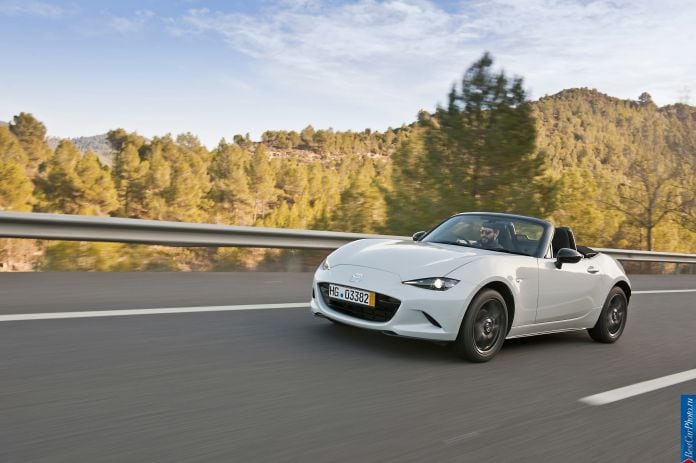2016 Mazda MX-5 - фотография 36 из 80