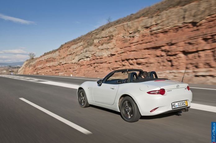 2016 Mazda MX-5 - фотография 39 из 80