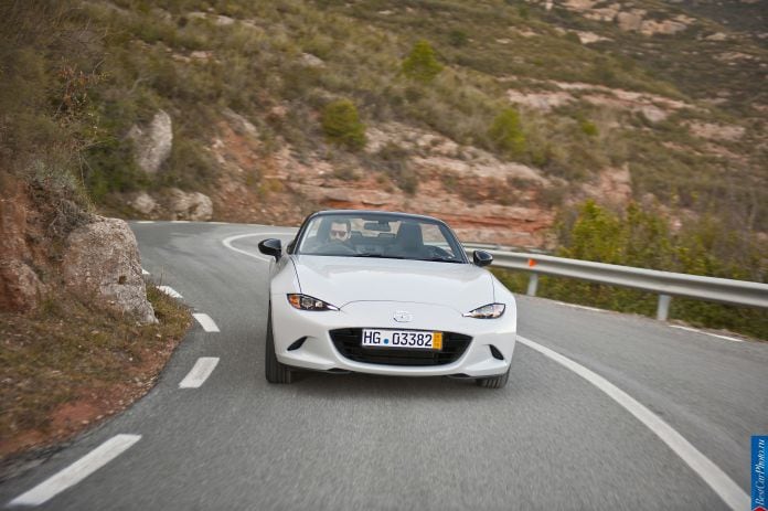 2016 Mazda MX-5 - фотография 44 из 80