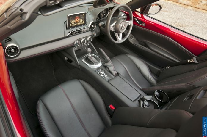 2016 Mazda MX-5 - фотография 62 из 80