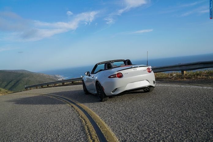 2016 Mazda MX-5 Miata Club - фотография 6 из 30
