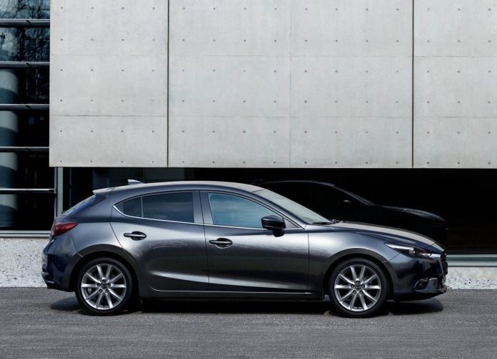 2017 Mazda 3 - фотография 3 из 23