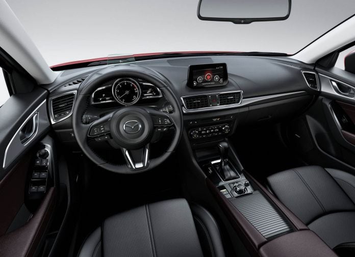 2017 Mazda 3 - фотография 14 из 23