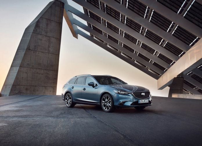 2017 Mazda 6 Wagon - фотография 5 из 46