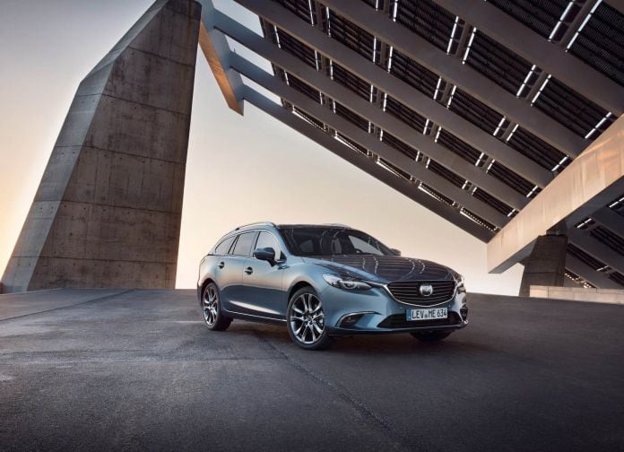 2017 Mazda 6 Wagon - фотография 6 из 46