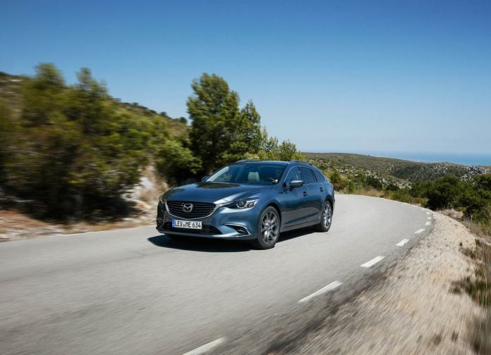 2017 Mazda 6 Wagon - фотография 12 из 46