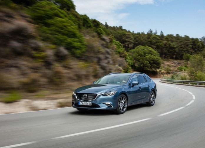 2017 Mazda 6 Wagon - фотография 16 из 46