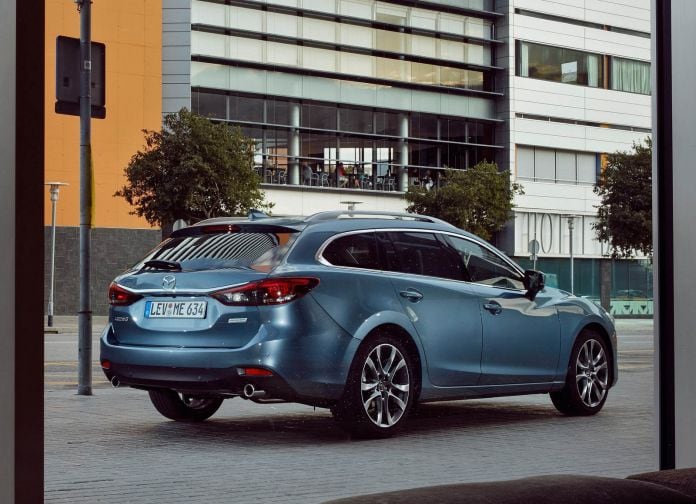 2017 Mazda 6 Wagon - фотография 21 из 46