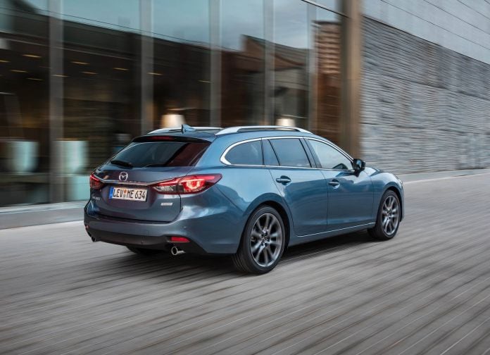 2017 Mazda 6 Wagon - фотография 32 из 46
