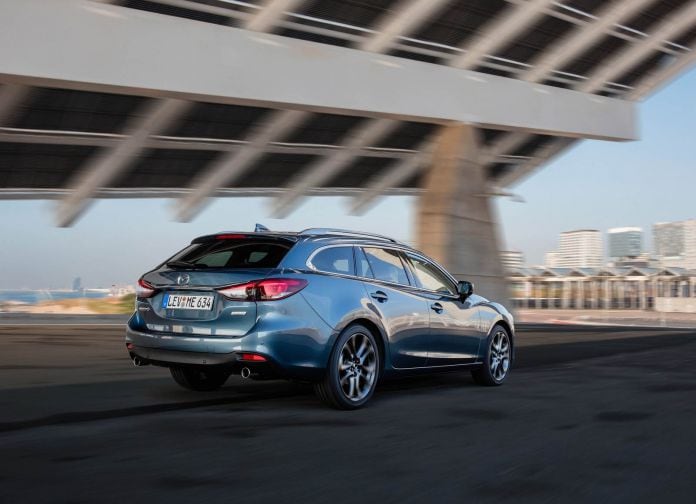 2017 Mazda 6 Wagon - фотография 34 из 46