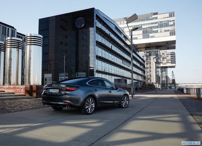 2018 Mazda 6 - фотография 102 из 195