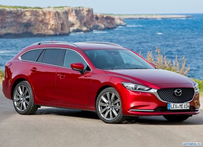 2018 Mazda 6 Wagon - фотография 2 из 164