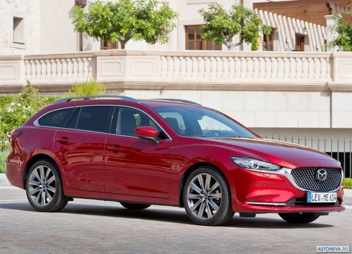 2018 Mazda 6 Wagon - фотография 11 из 164