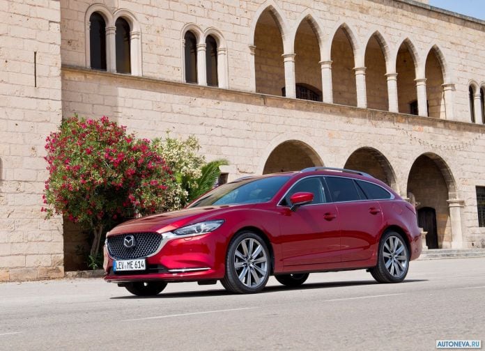 2018 Mazda 6 Wagon - фотография 25 из 164