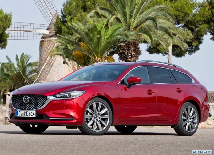 2018 Mazda 6 Wagon - фотография 27 из 164