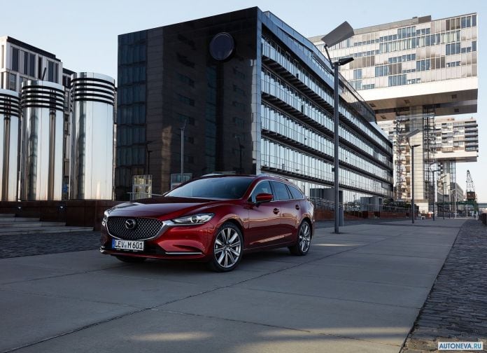 2018 Mazda 6 Wagon - фотография 34 из 164