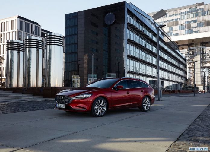 2018 Mazda 6 Wagon - фотография 35 из 164