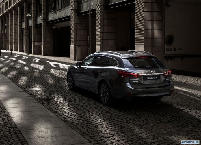 2018 Mazda 6 Wagon - фотография 100 из 164