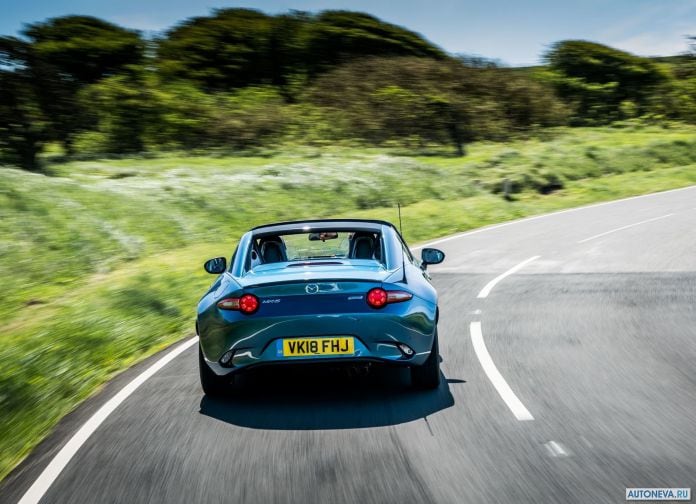 2018 Mazda MX-5 RF Sport Black Uk version - фотография 30 из 38