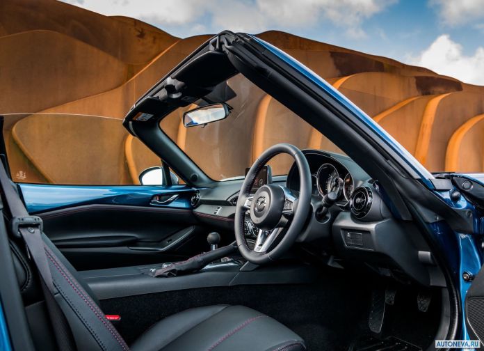2018 Mazda MX-5 RF Sport Black Uk version - фотография 31 из 38