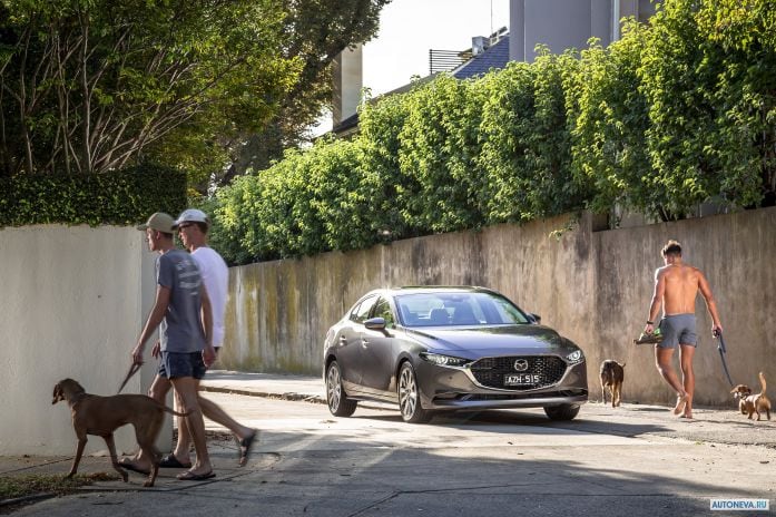 2019 Mazda 3 Sedan - фотография 2 из 40