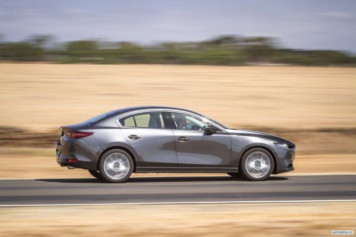 2019 Mazda 3 Sedan - фотография 25 из 40