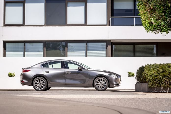 2019 Mazda 3 Sedan - фотография 31 из 40