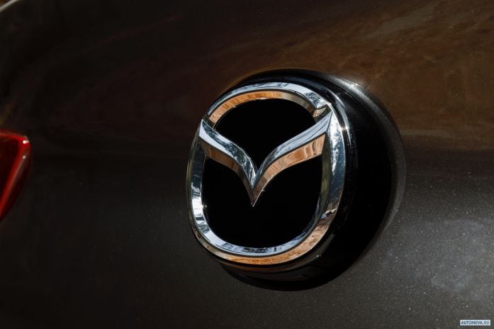 2019 Mazda 3 Sedan NA - фотография 38 из 40 2019 Mazda 3 Sedan NA - фотография 38 из 40