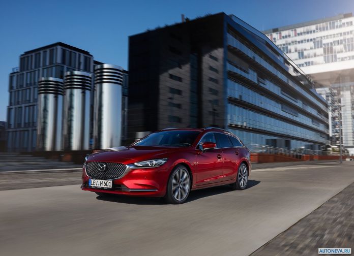 2019 Mazda 6 Wagon EU-version - фотография 4 из 33